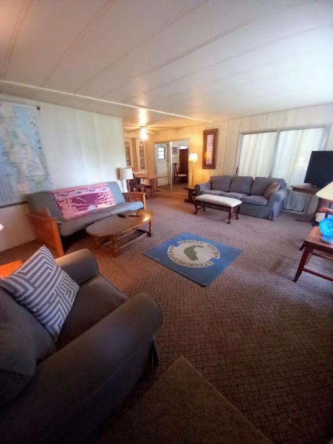 Stegbone'S Fish Camp And Resort Satsuma Εξωτερικό φωτογραφία